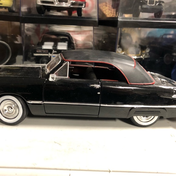 USED Maisto Special Edition 1950 Ford Metal Diecast Car 2 Door Coupe 1:18 - Picture 2 of 7